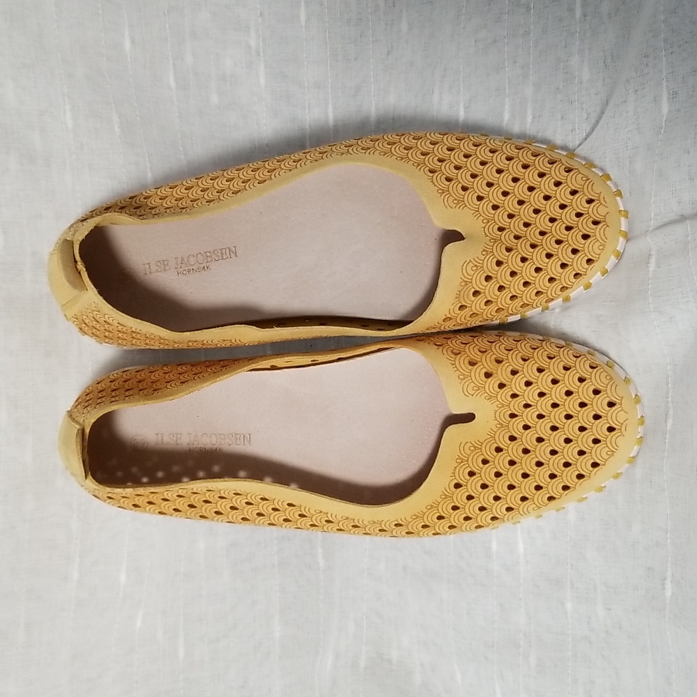 Ilse Jacobsen yellow tulip slip on size 39